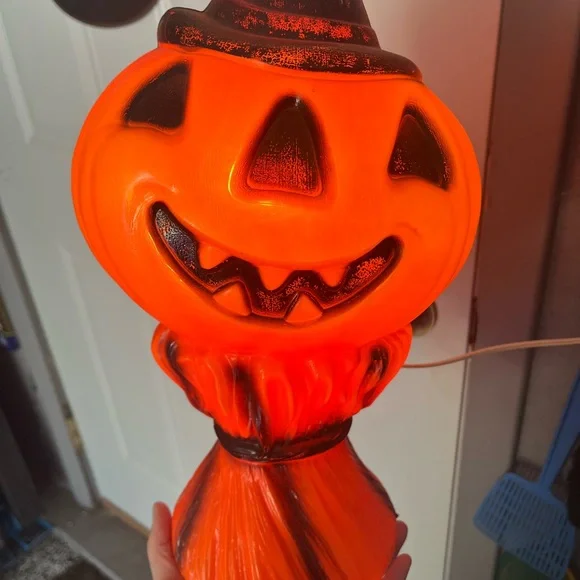 Pumpkin Blow Mold 15" - Picture 2 of 6